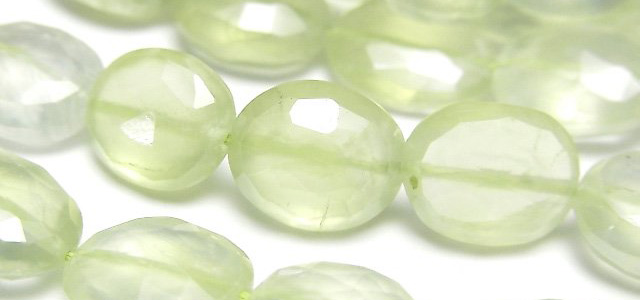 プレナイトのビーズ